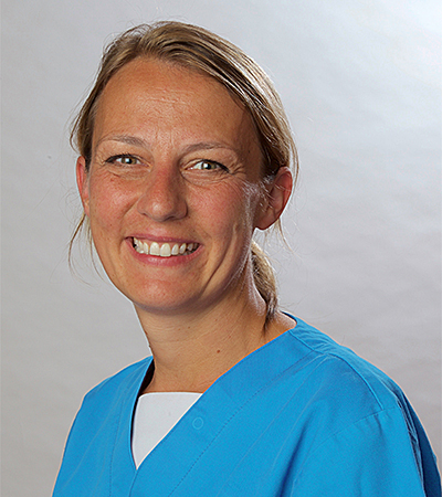 Portrait of Dr Isla Lowe